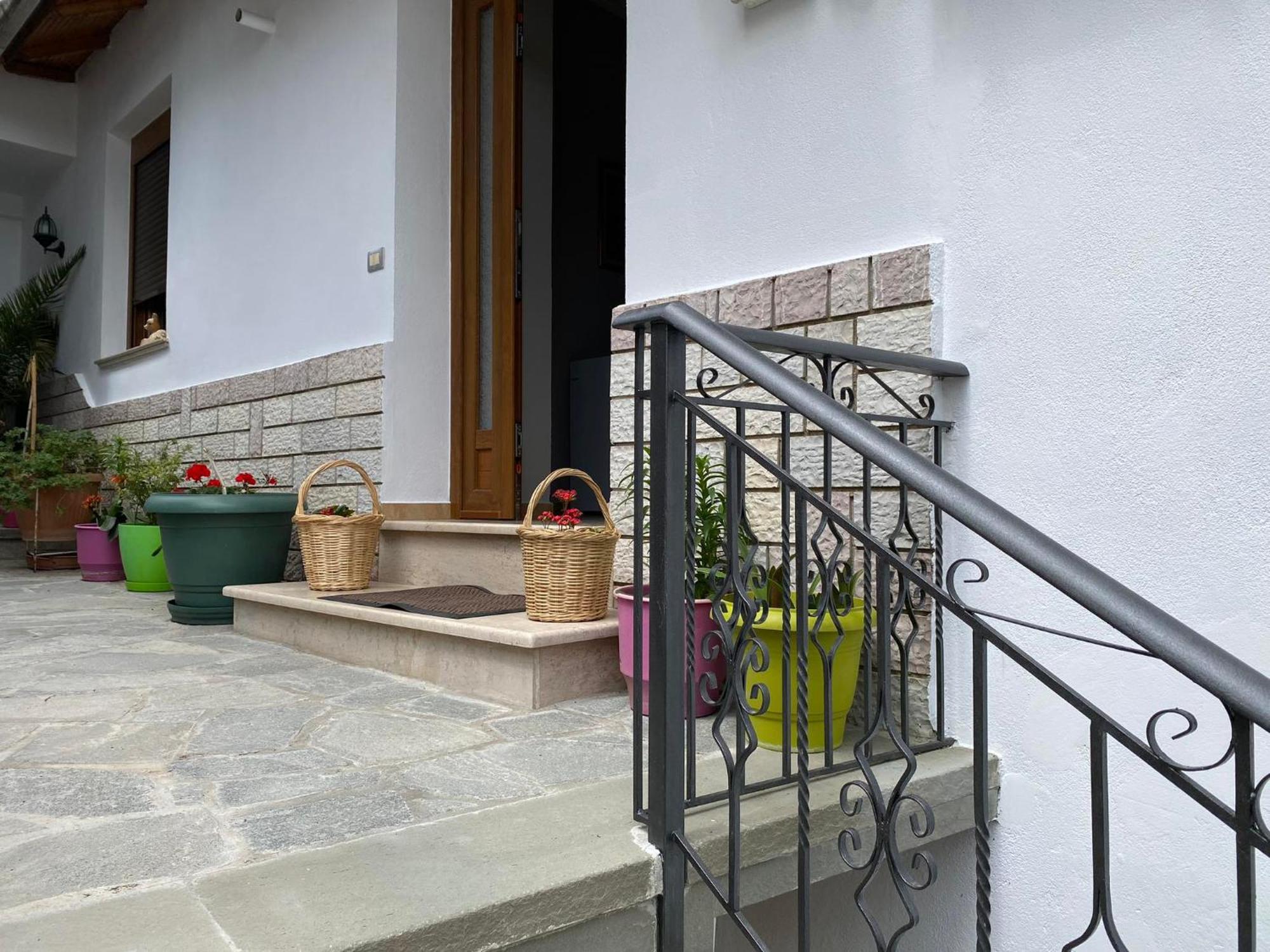 Guest House Persa Gjirokastër المظهر الخارجي الصورة