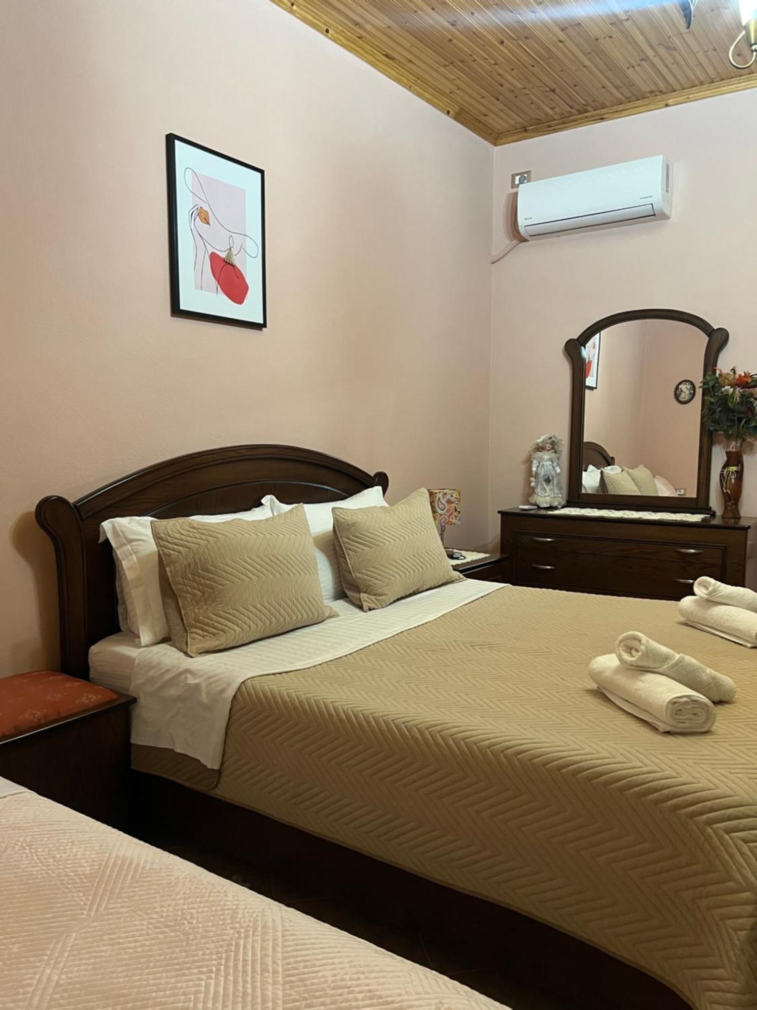 Guest House Persa Gjirokastër المظهر الخارجي الصورة